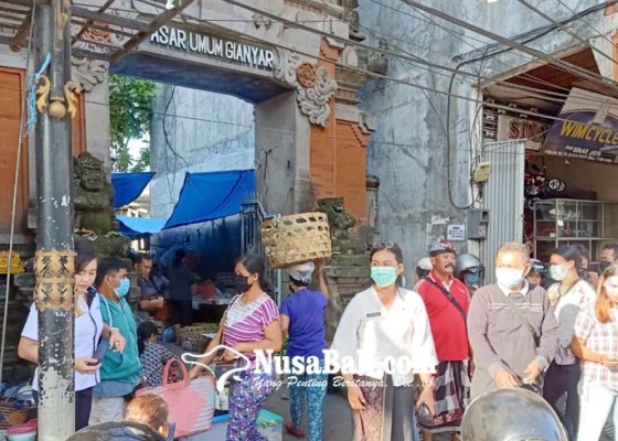 Nusabali.com - pembatasan-buka-pasar-pengunjung-berdesakan