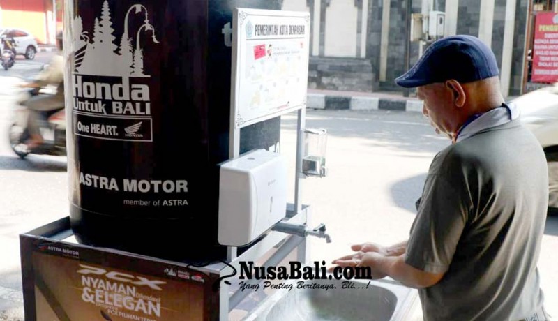 www.nusabali.com-warga-denpasar-manfaatkan-wastafel-umum