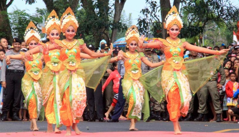 www.nusabali.com-parade-budaya-pungkasi-jembrana-festival-2016