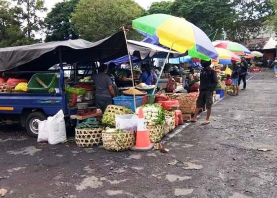 Nusabali.com - jam-operasional-pasar-diperpanjang-pedagang-kembali-dipungut-retribusi