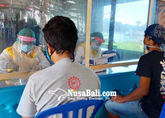 Nusabali.com - tiga-penumpang-dikembalikan-46-sopir-dirapid-test