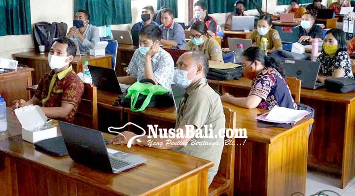 www.nusabali.com-smkn-amlapura-gelar-workshop-susun-soal-online