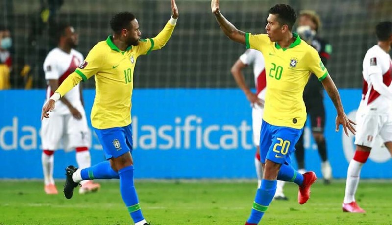 www.nusabali.com-neymar-hattrick-brasil-libas-peru