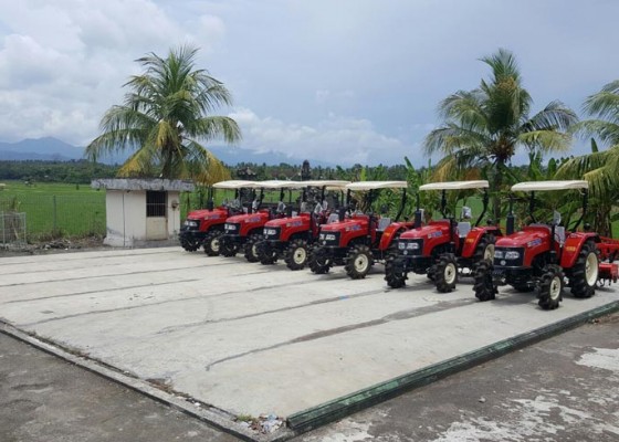 Nusabali.com - traktor-bantuan-kementan-dikhawatirkan-mubazir