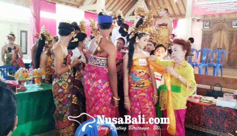 www.nusabali.com-peserta-pelatihan-ujian-tata-rias-pengantin