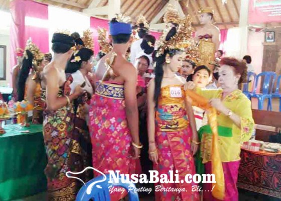 Nusabali.com - peserta-pelatihan-ujian-tata-rias-pengantin