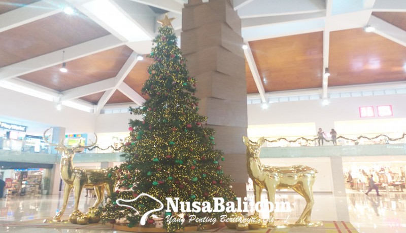 www.nusabali.com-mal-dan-pusat-perbelanjaan-di-bali-sudah-bersuasana-natal