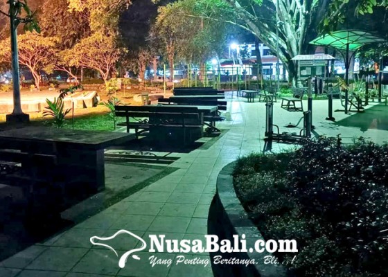 Nusabali.com - pandemi-ruang-publik-di-malam-tahun-baru-lengang