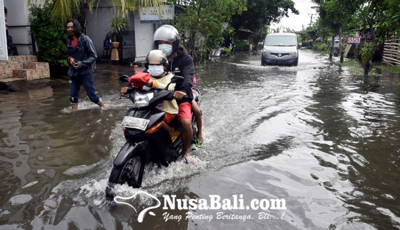www.nusabali.com-waspada-banjir-pupr-denpasar-kerahkan-300-personel-tim-biru