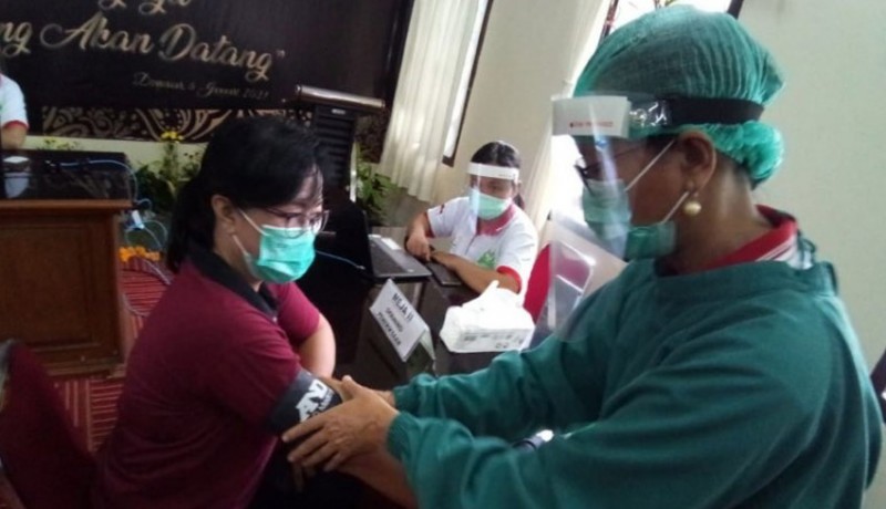www.nusabali.com-rsud-wangaya-denpasar-simulasi-vaksinasi-covid-19-selesai-divaksin-tunggu-30-menit