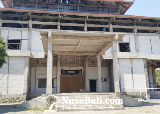 Nusabali.com - lagi-pembangunan-lanjutan-gor-debes-ditunda