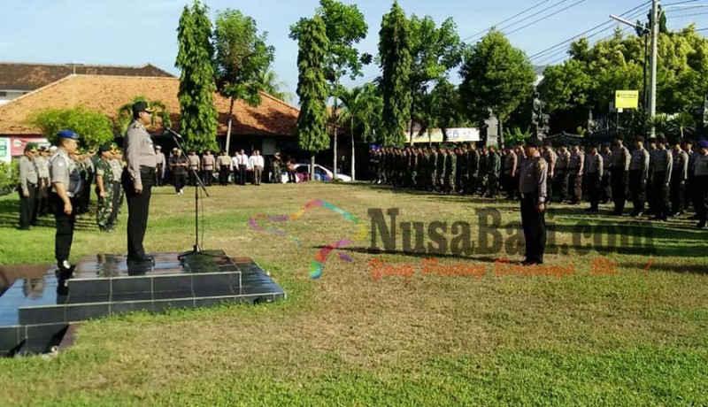 www.nusabali.com-300-personel-tni-polri-kawal-lima-warga-buleleng-ikut-aksi-212