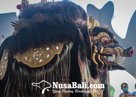 Nusabali.com - menjaga-tradisi-ngelawang-di-saat-pandemi
