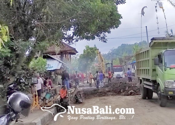 Nusabali.com - pindahkan-pipa-distribusi-pdam-kerja-36-jam