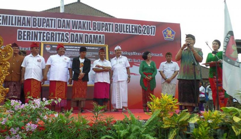 www.nusabali.com-deklarasi-kampanye-bersama-kali-kedua-komisioner-kpu-bali-jondra-keseleo-lidah