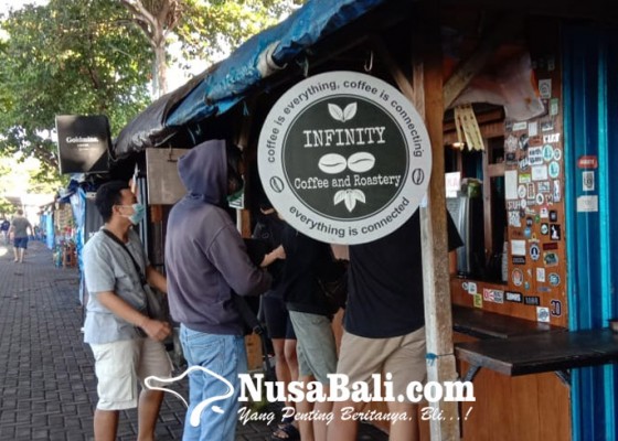 Nusabali.com - infinity-coffee-kedai-kopi-yang-lagi-hits-di-pantai-matahari-terbit