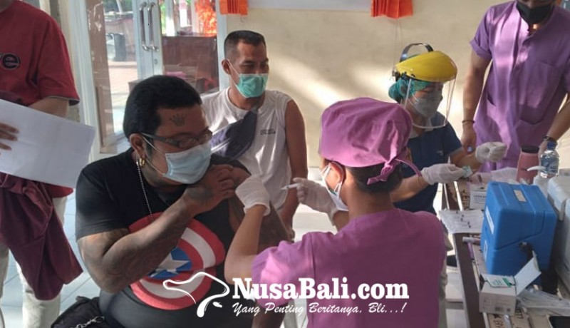 www.nusabali.com-24-ods-rumah-berdaya-denpasar-terima-vaksin-sinovac-dosis-kedua