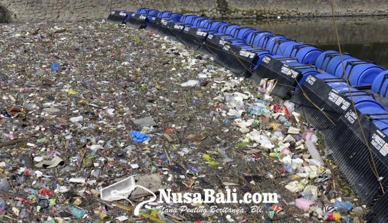 www.nusabali.com-trash-walker-taman-pancing-jaring-berbagai-macam-sampah