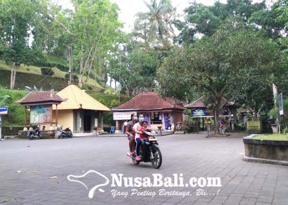 Nusabali.com - objek-wisata-tirta-empul-masih-sepi