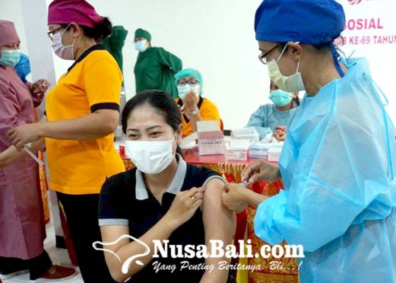 Nusabali.com - vaksinasi-massal-digelar-polres-karangasem-percepat-zona-hijau