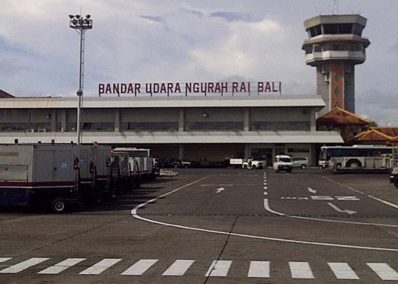 Nusabali.com - bandara-layani-3-extra-flight-saat-natal