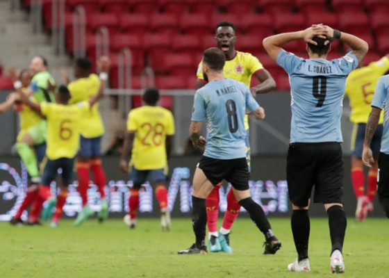 Nusabali.com - kolombia-ke-semifinal-copa-america-2021-singkirkan-uruguay-lewat-drama-adu-penalti