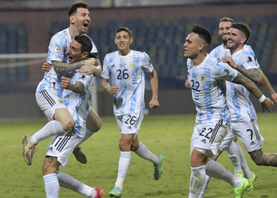 Nusabali.com - messi-pimpin-argentina-ke-semifinal-usai-kalahkan-ekuador-3-0
