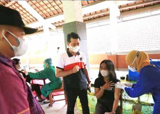 Nusabali.com - vaksinasi-sasar-sekolah-di-dawan-dan-nusa-penida