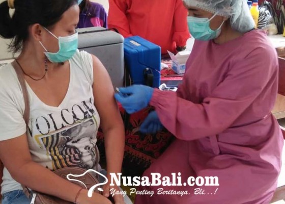 Nusabali.com - vaksinasi-terus-digencarkan-di-batubulan