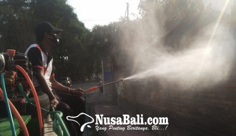 www.nusabali.com-sasar-desa-kelurahan-40000-liter-eco-enzyme-disemprotkan