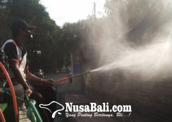 Nusabali.com - sasar-desa-kelurahan-40000-liter-eco-enzyme-disemprotkan