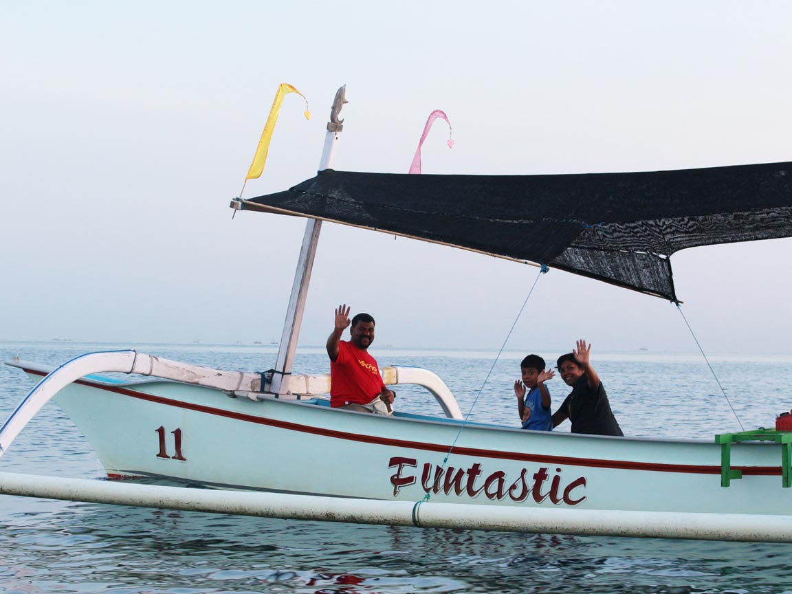 Harga Promo Sewa Perahu Dolphin Lumba-lumba di Lovina Singaraja Bali - Senggol Bali