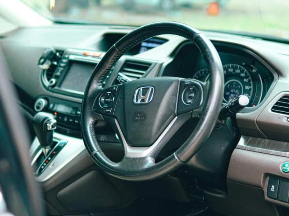 Honda CRV 2.4 CC Tahun 2014 AT Asli Bali Gagah Murah Terjangkau - Senggol Bali
