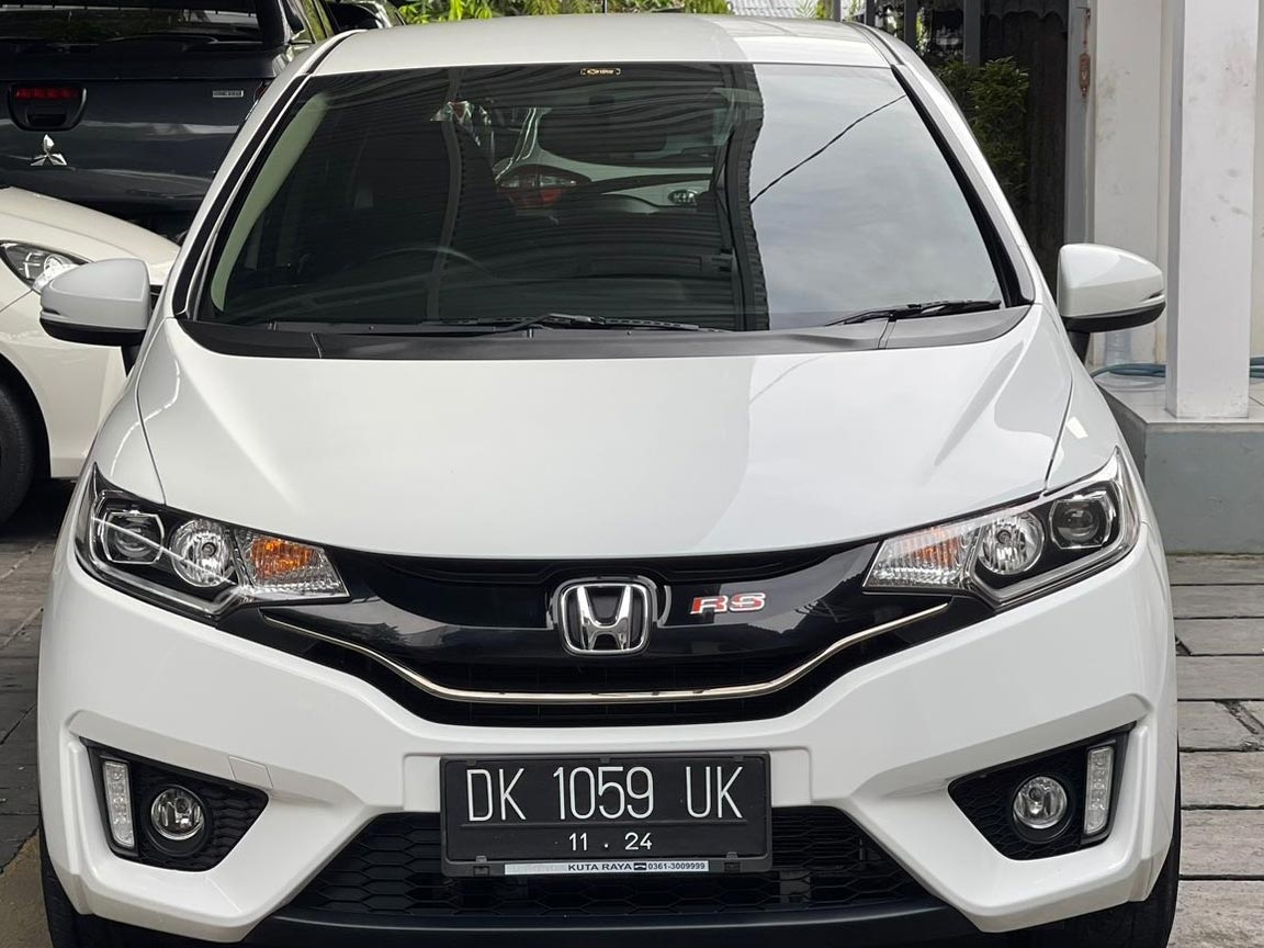 Mobil Gagah Istimewa Honda Jazz RS 2014 AT Asli Bali - Senggol Bali