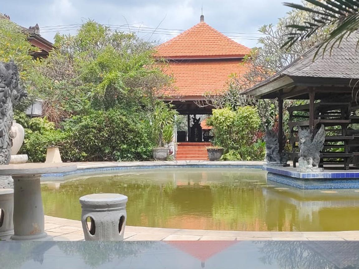 Jual Murah Hotel Pinggir Jalan Dan Laut Strategis Di Lovina BUC - Senggol Bali