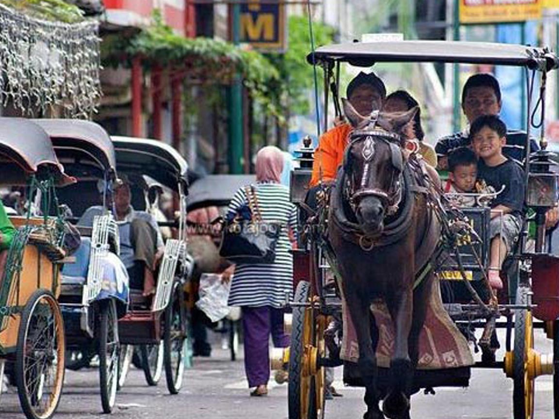 Paket Yogyakarta Tour 3Hari 2Malam Tubing Gua Pindul - Senggol Bali