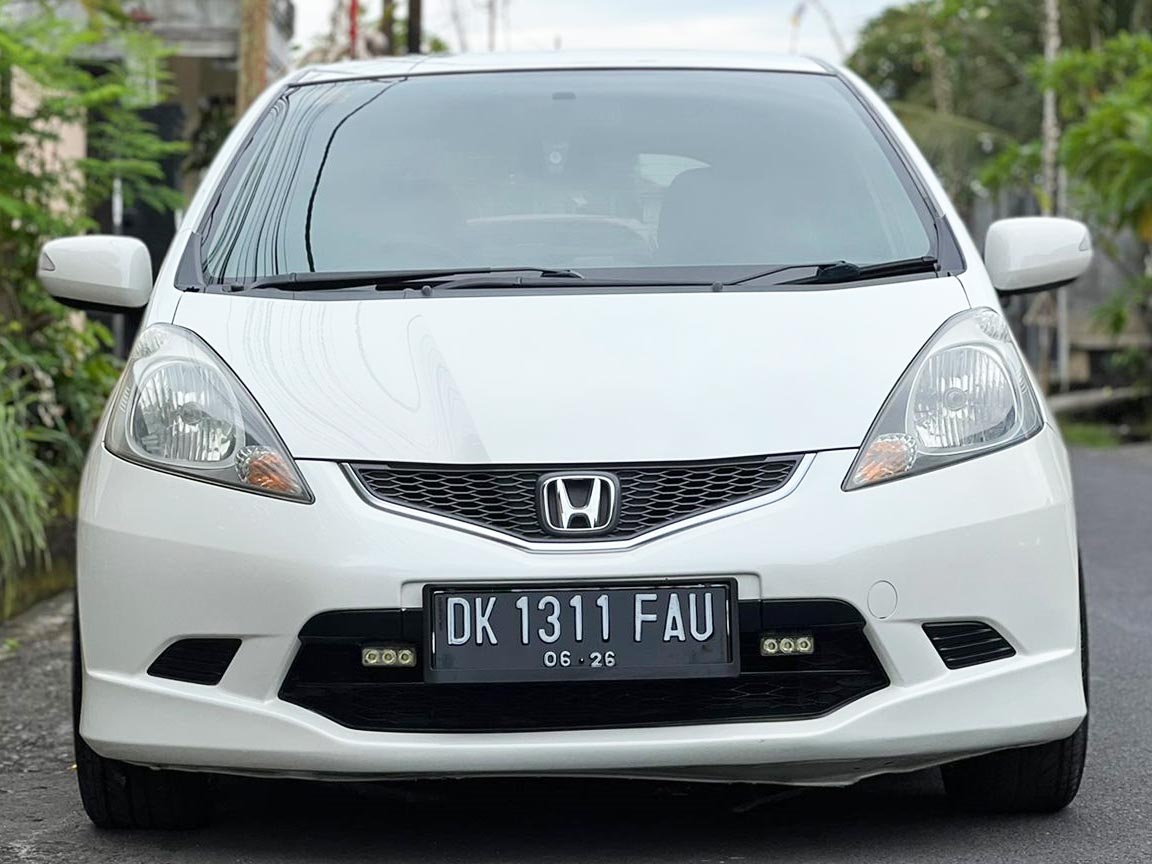 Sangat Terawat Dijual Mobil Honda Jazz RS 2011 AT Asli Bali - Senggol Bali