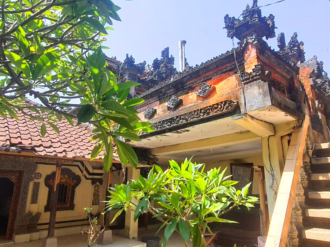 Dijual Rumah Bali Batubulan Cantik Bertingkat Siap Pakai Butuh Uang - Senggol Bali